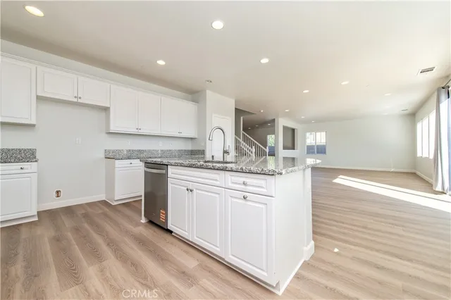 $779,900 | 30183 Redding Avenue, Murrieta, CA 92563