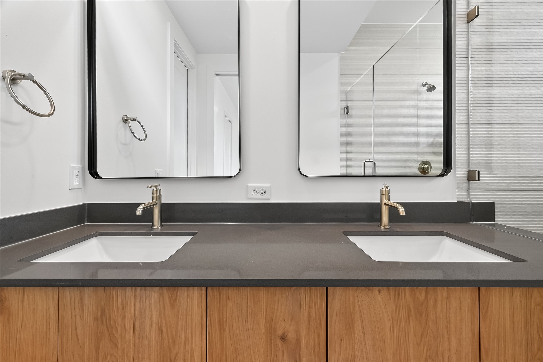 2855 Decker Pl. Houston, TX 77003 - Photo 30 of 44