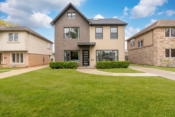 $795,000 | 8277 Wisner Street, Niles, IL 60714