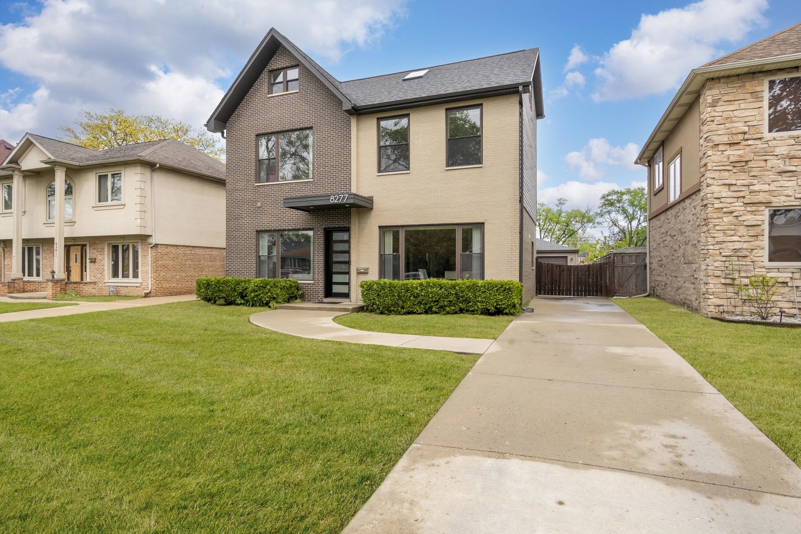 8277 Wisner Street Niles, IL 60714 - Photo 2 of 44