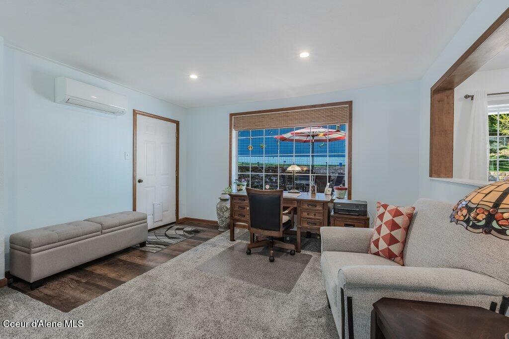 6364 Bottle Bay Road Sagle, ID 83860 - Photo 12 of 75 --9.jpg-SMALL