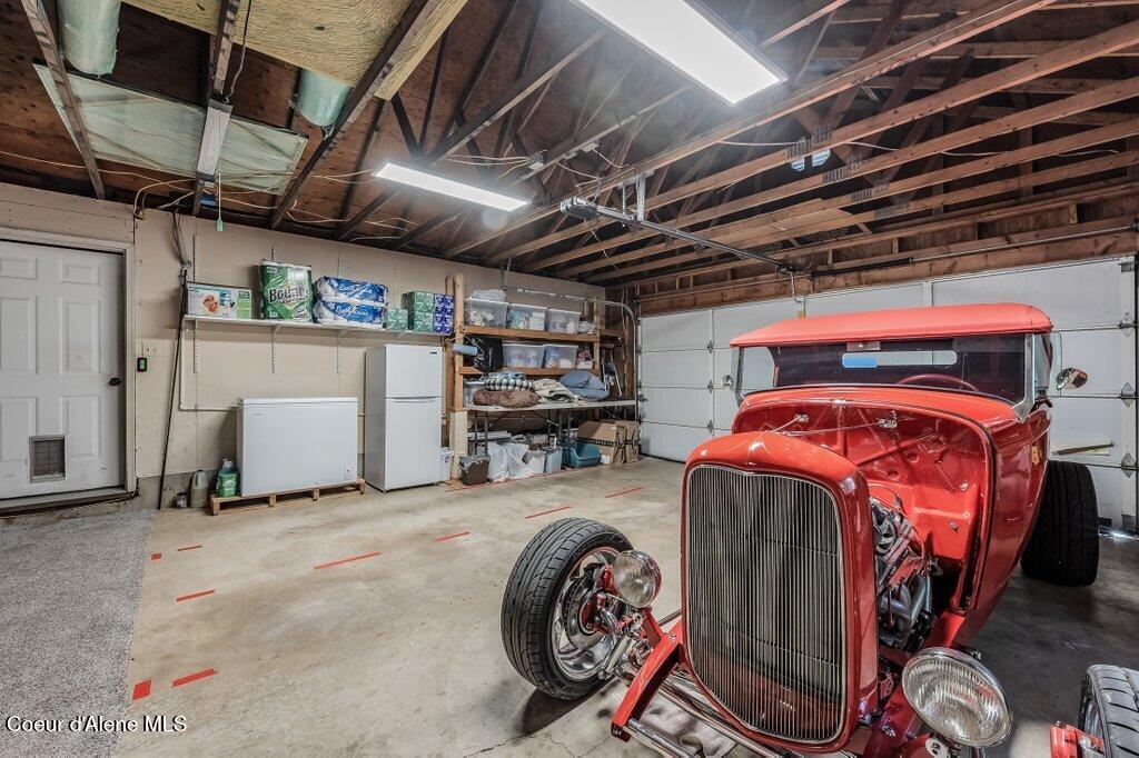 6364 Bottle Bay Road Sagle, ID 83860 - Photo 17 of 75 --15.jpg-SMALL