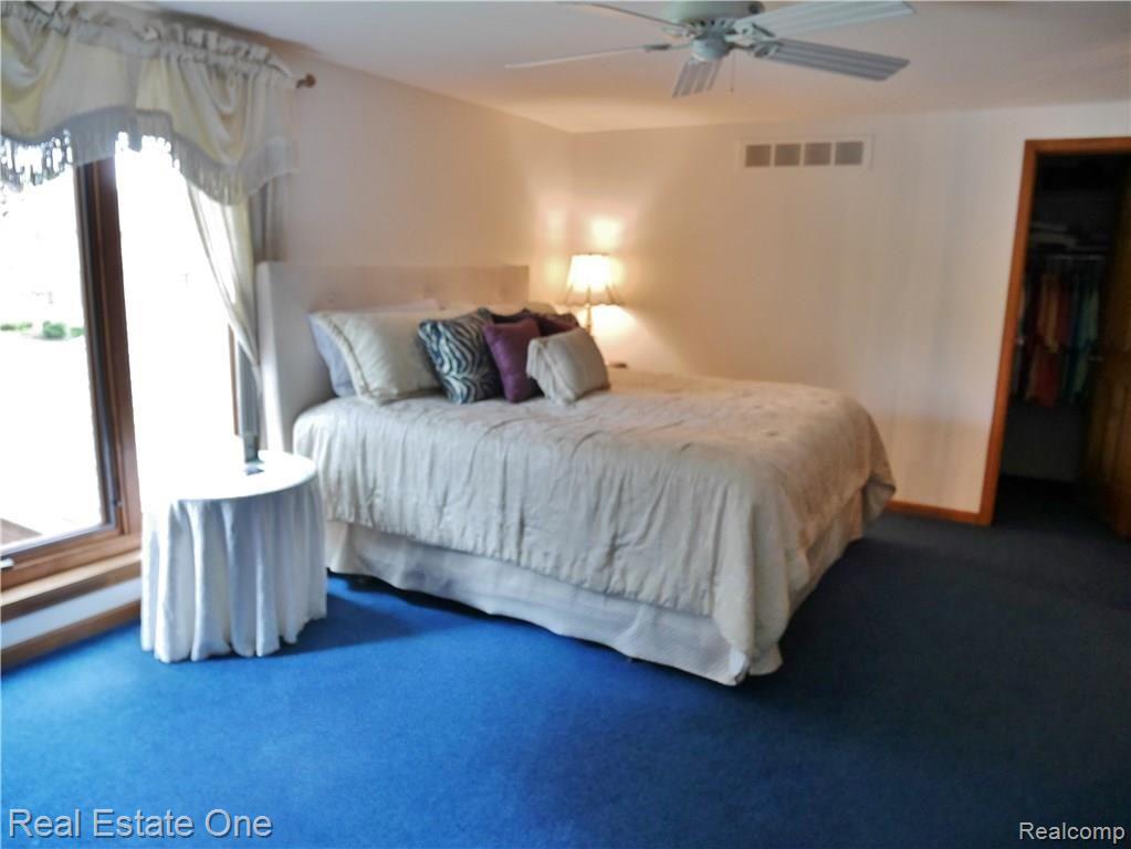 3575 Salem Drive Rochester Hills, MI 48306 - Photo 14 of 37