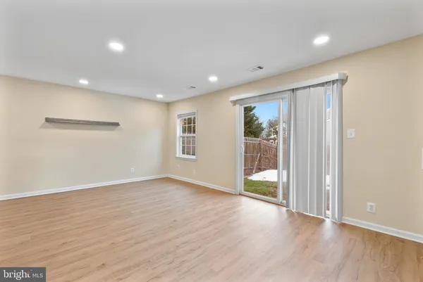 $356,100 | 17425 Hughes Road, Poolesville, MD 20837