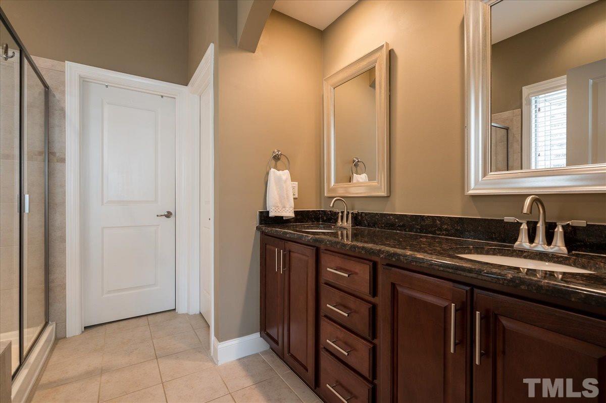 1552 Crafton Way Raleigh, NC 27607 - Photo 15 of 27