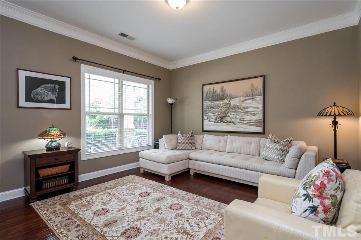 1552 Crafton Way Raleigh, NC 27607 - Photo 3 of 27