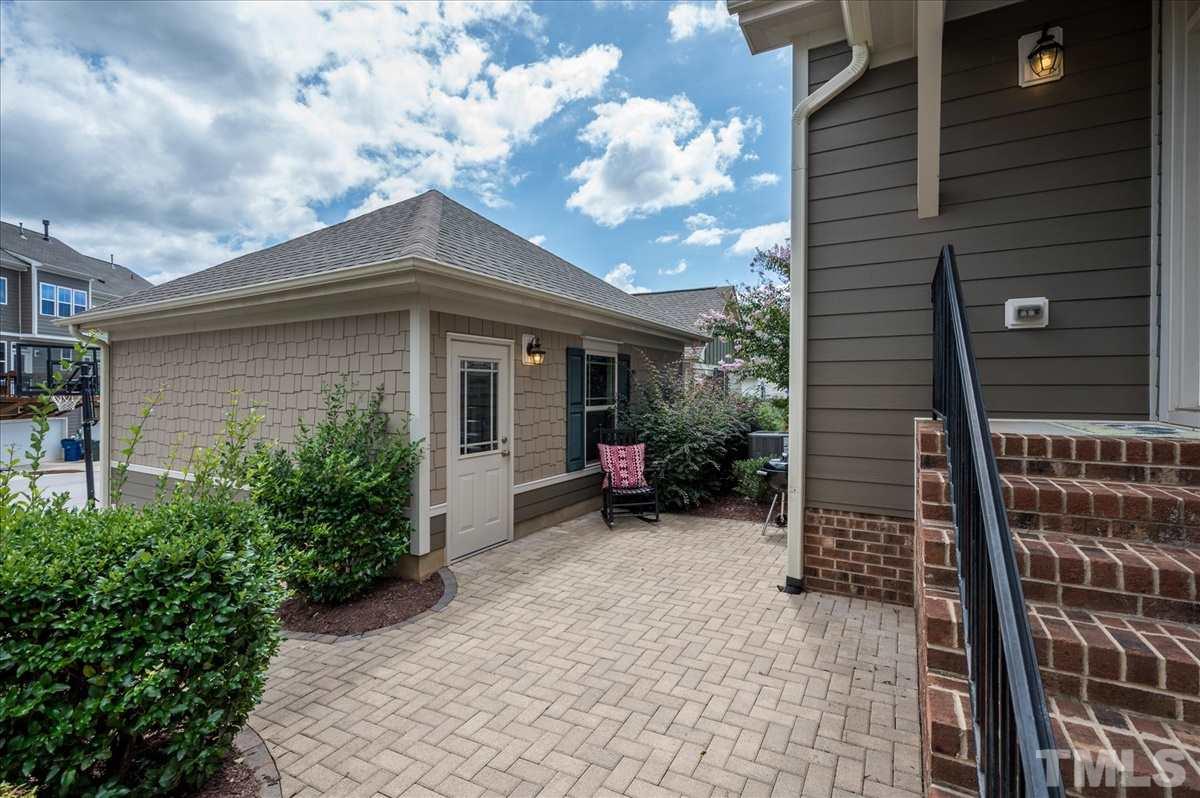1552 Crafton Way Raleigh, NC 27607 - Photo 23 of 27