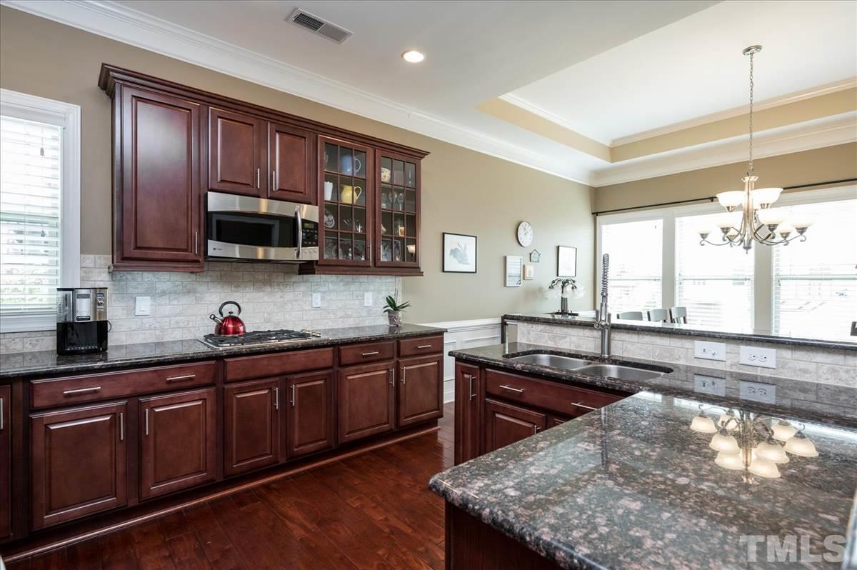 1552 Crafton Way Raleigh, NC 27607 - Photo 8 of 27