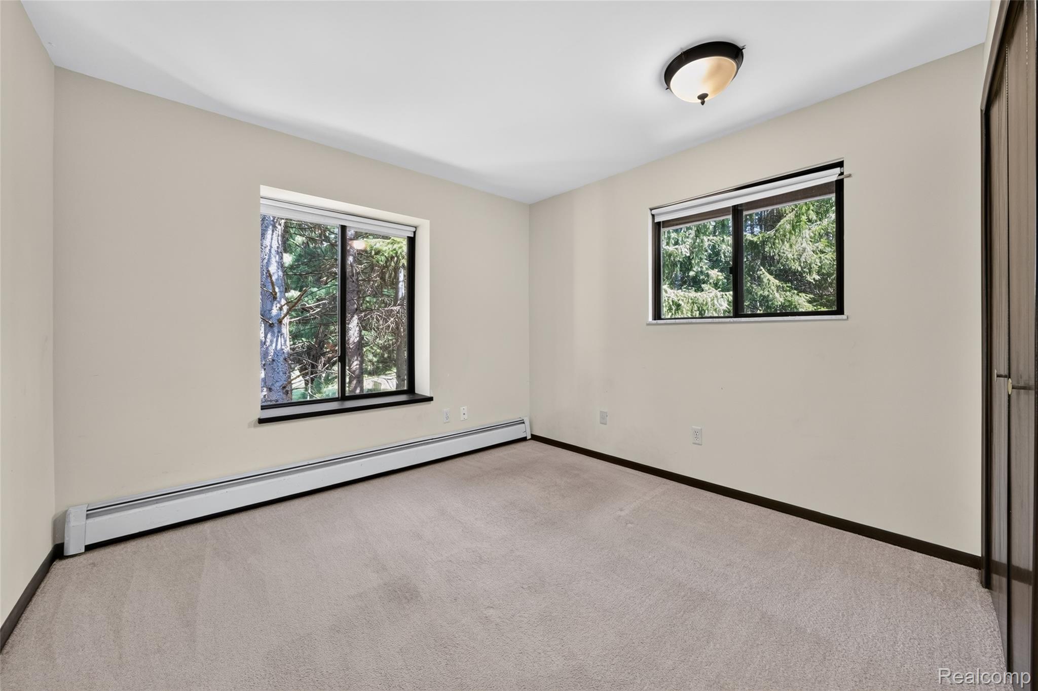 4565 Brookside Road Fenton, MI 48430 - Photo 27 of 50 4565 Brookside Rd Fenton HDR-116.jpg
