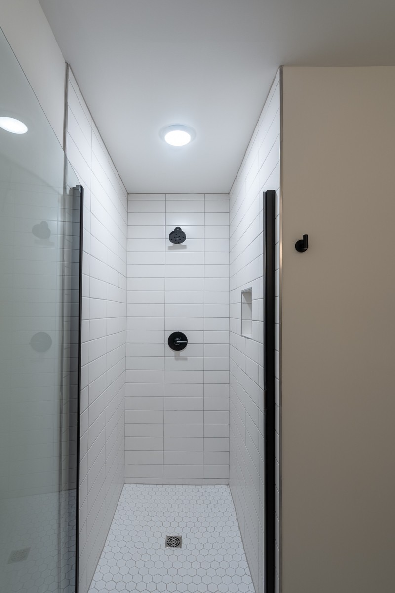 102 Duke Street, Unit 8 Nashville, TN 37207 - Photo 15 of 29 a bathroom with a shower