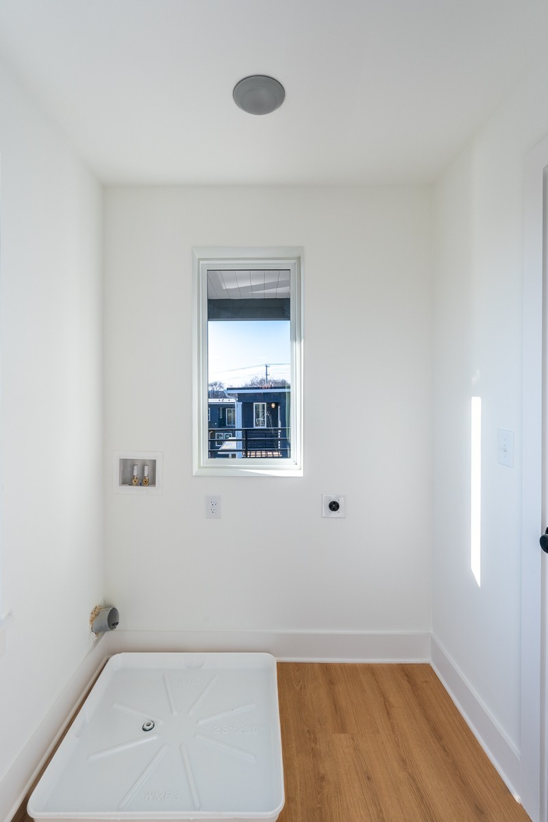 102 Duke Street, Unit 8 Nashville, TN 37207 - Photo 22 of 29 a bathroom with a bathtub and shower
