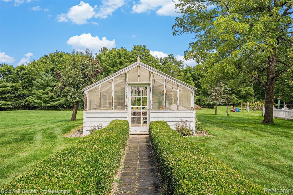 6377 Perry Road Grand Blanc, MI 48439 - Photo 8 of 62