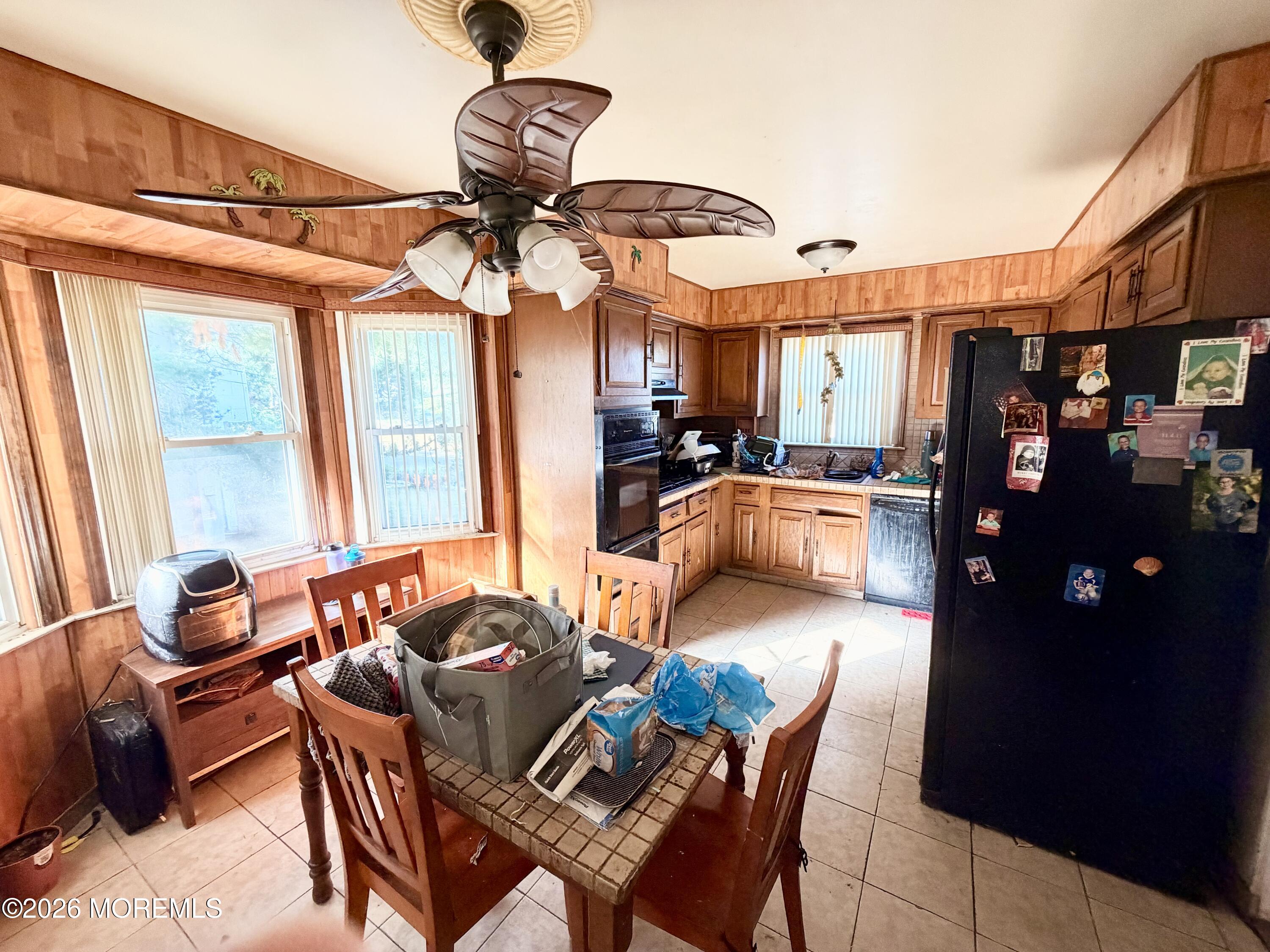 44 South Longview Road Howell, NJ 07731 - Photo 3 of 9 Kitchen