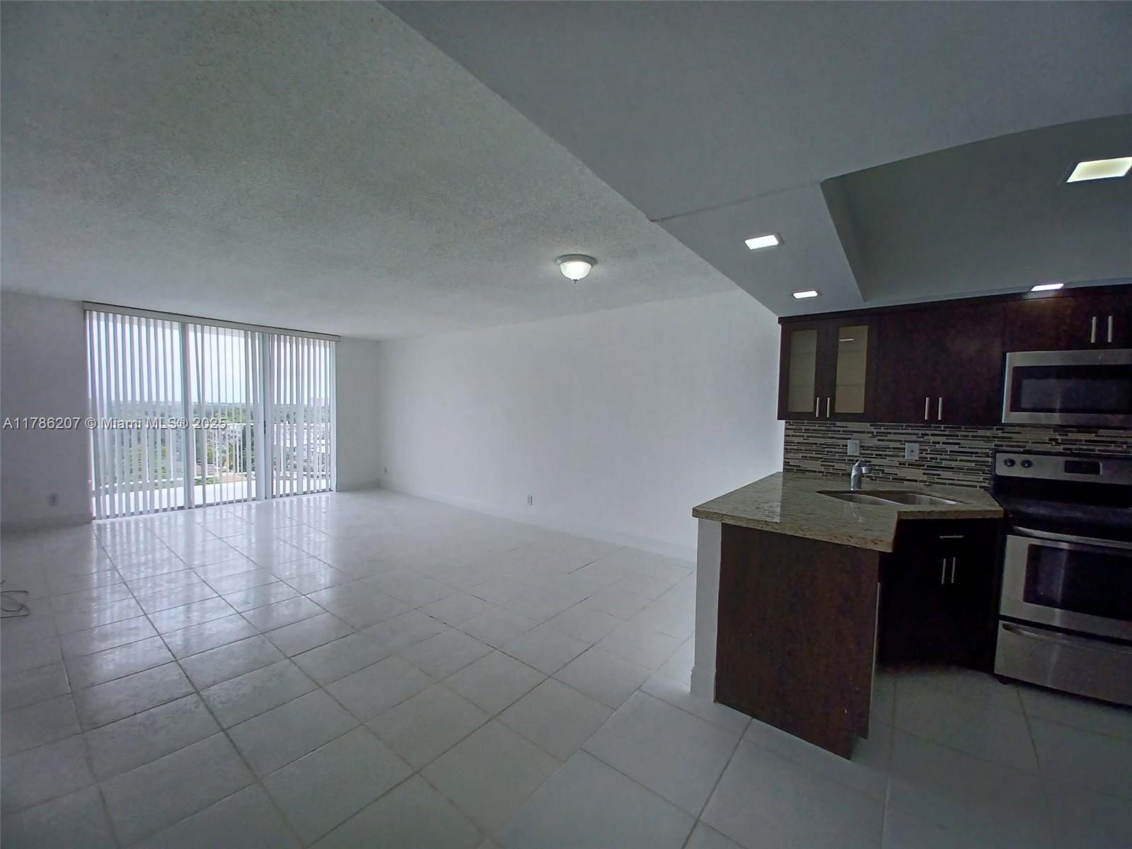 16740 Northeast 9th Ave Unit 805