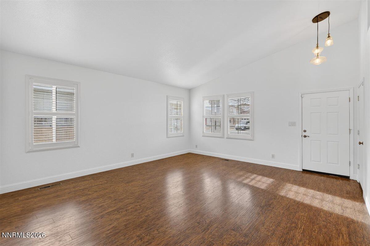 2130 Evergreen Park Drive Reno, NV 89521 - Photo 8 of 31 08-DSC_4540