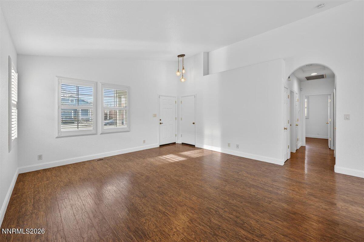 2130 Evergreen Park Drive Reno, NV 89521 - Photo 9 of 31 09-DSC_4570