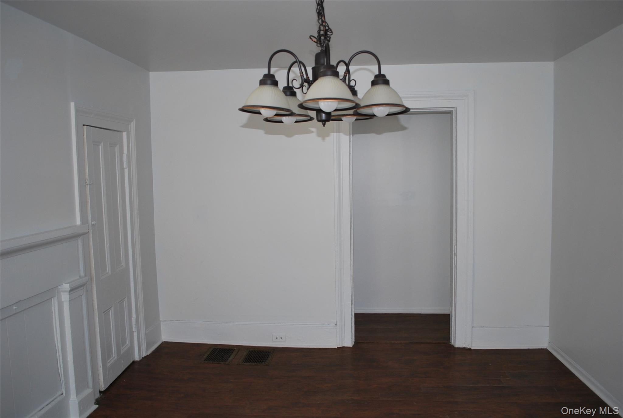 22 Dekay Road Warwick, NY 10990 - Photo 11 of 24