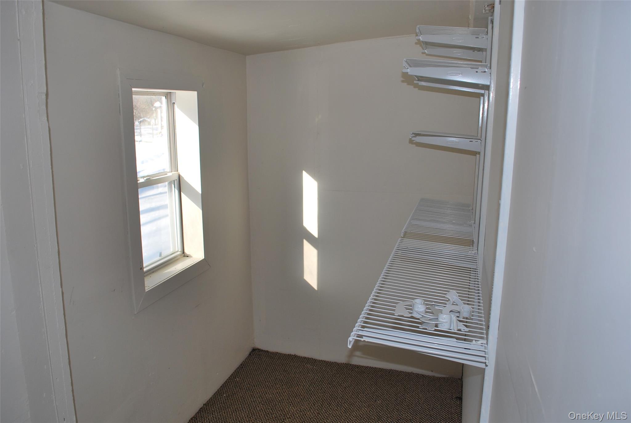 22 Dekay Road Warwick, NY 10990 - Photo 15 of 24