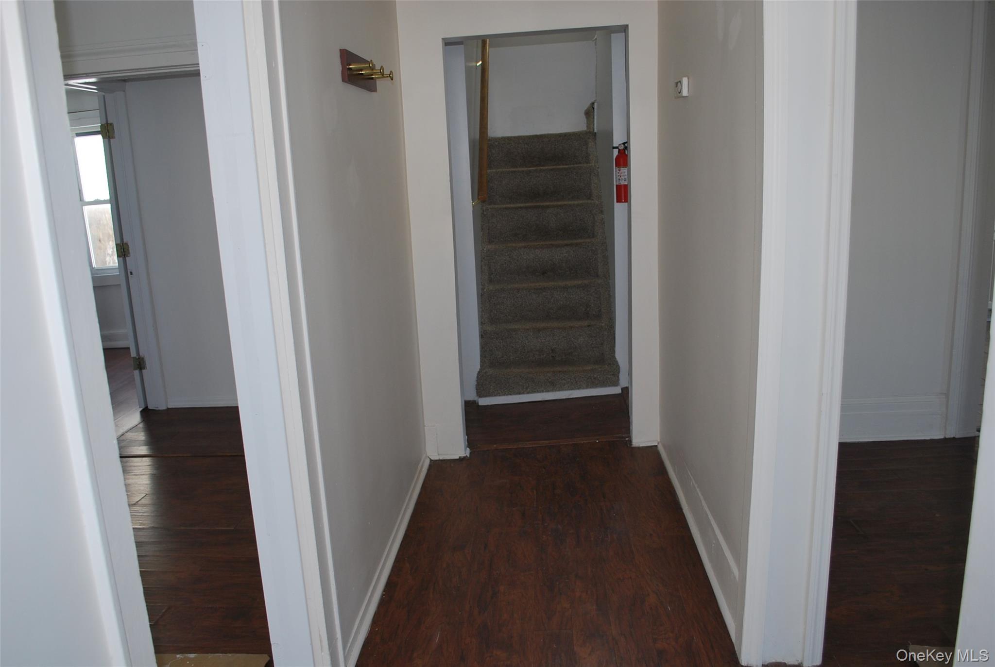 22 Dekay Road Warwick, NY 10990 - Photo 3 of 24