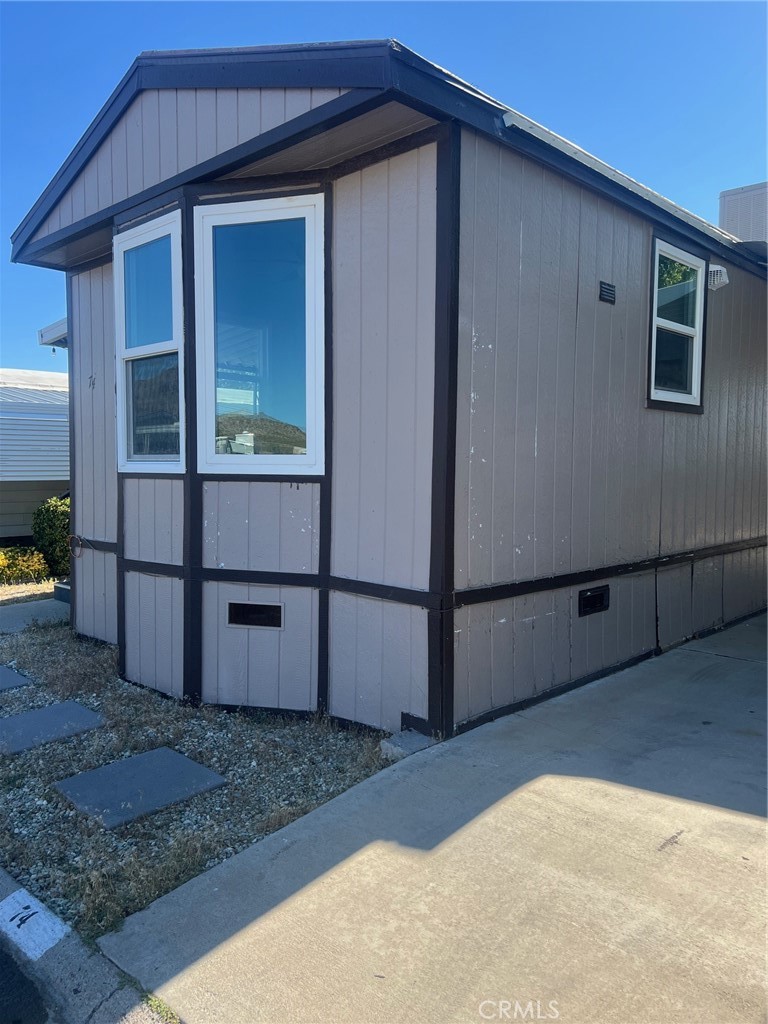 20683 Waalew Road, Unit 74 Apple Valley, CA 92307 - Photo 1 of 1 Gallery Image 1