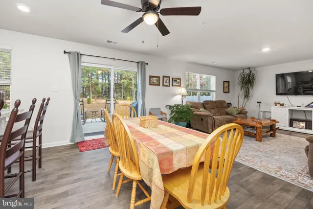 a room with lots of different kinds of stuff