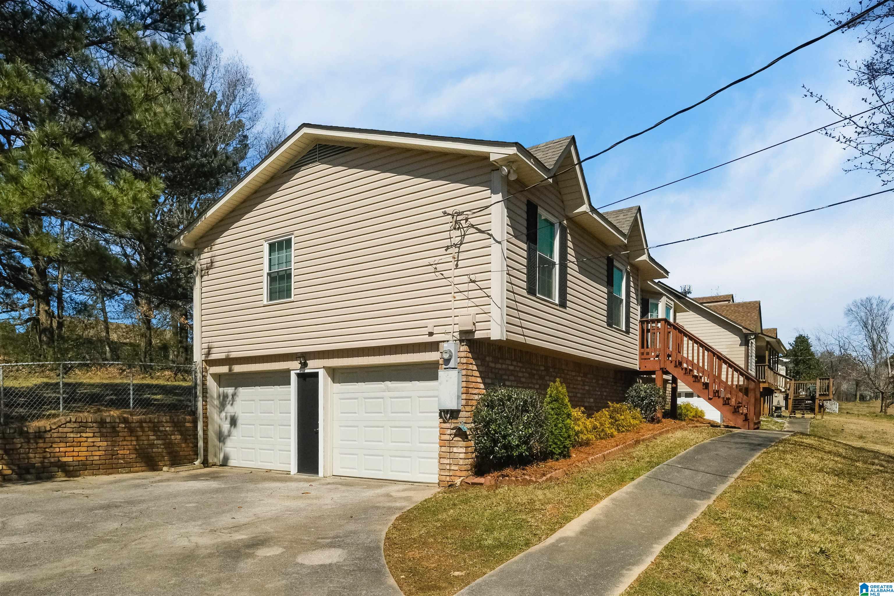 2136 Brewster Road Birmingham, AL 35235 - Photo 3 of 40