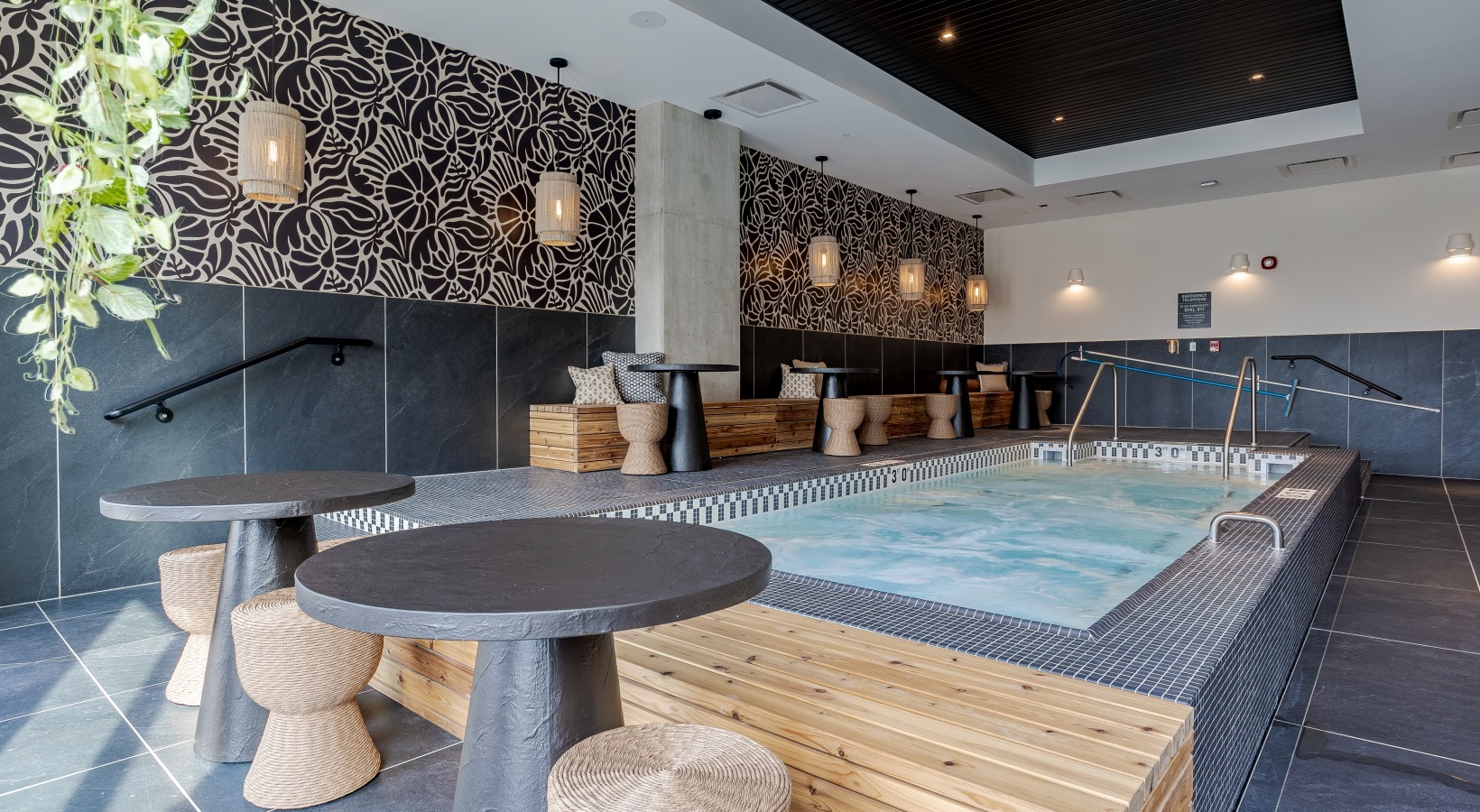 1114 West Carroll Avenue, Unit PH3303 Chicago, IL 60607 - Photo 32 of 36 a dining room with a table and chairs