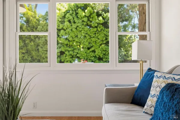 $1,355,000 | 184 Cobblestone Drive, San Rafael, CA 94903
