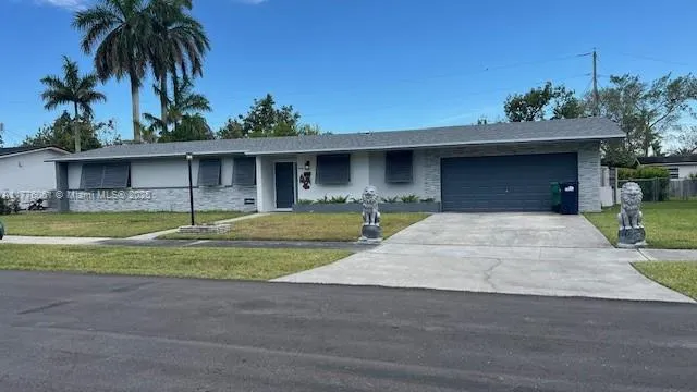 $725,000 | 9380 Southwest 179th Terrace, Palmetto Bay, FL 33157
