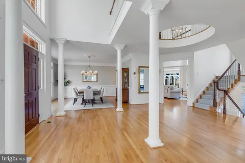 $2,250,000 | 3684 Waples Crest Court, Oakton, VA 22124