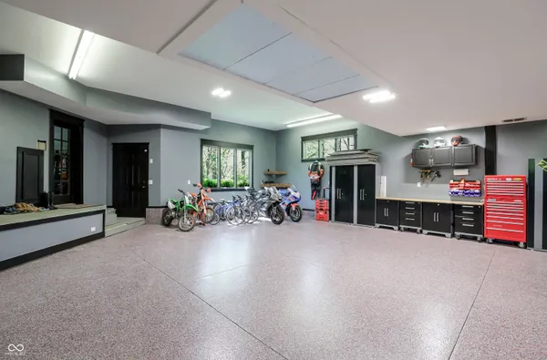 $2,125,000 | 6950 East 226th Street, Cicero, IN 46034
