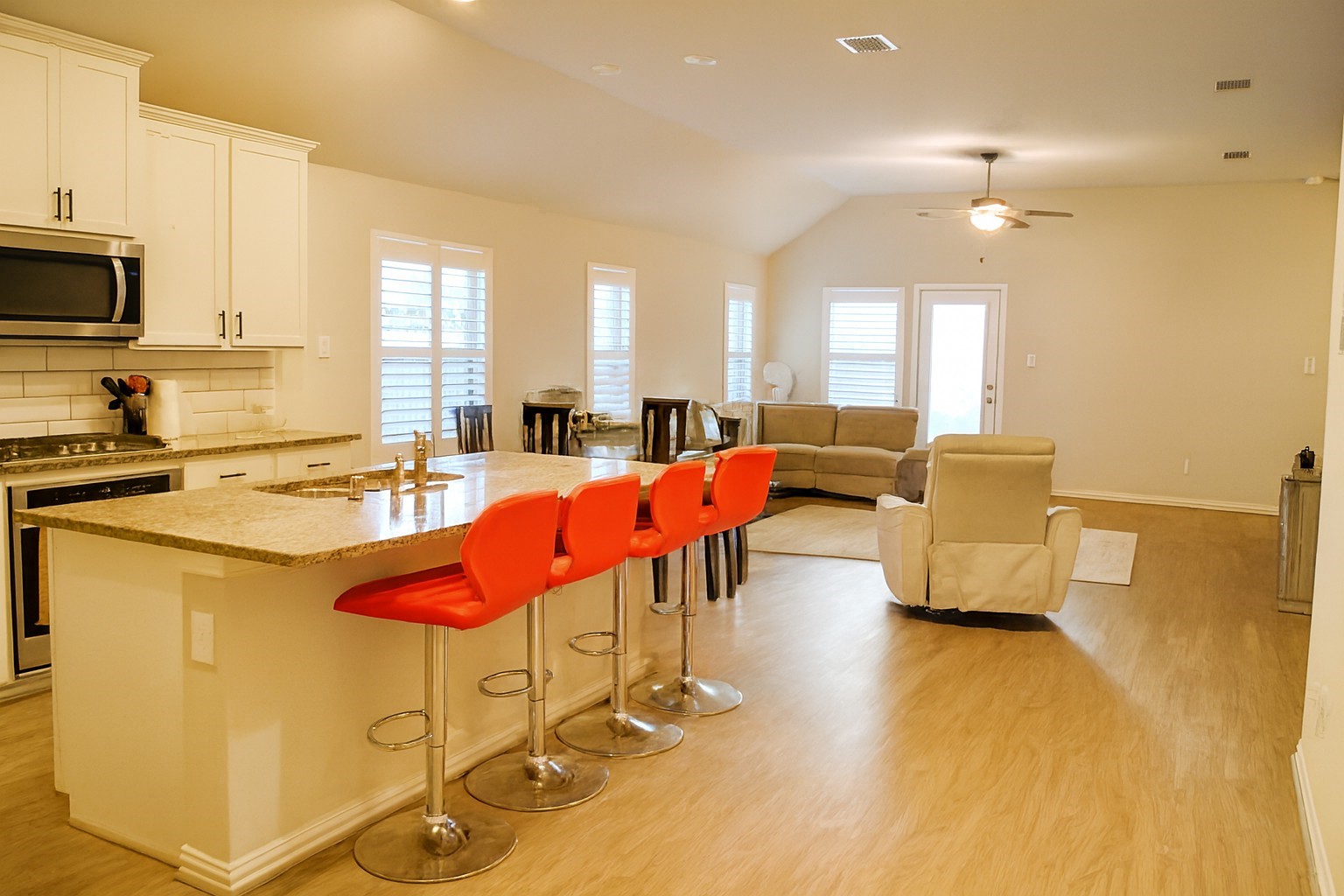 20811 Magical Merlin Way Tomball, TX 77375 - Photo 5 of 17 Kitchen with island