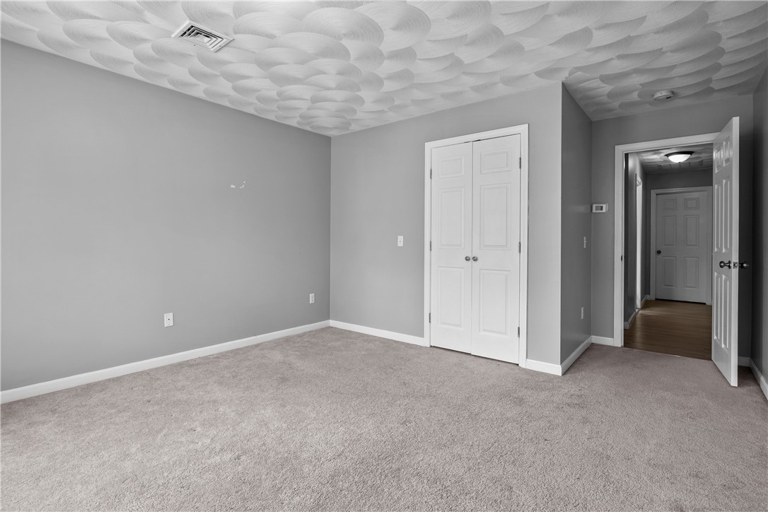 98 Oakland Avenue Providence, RI 02908 - Photo 20 of 49