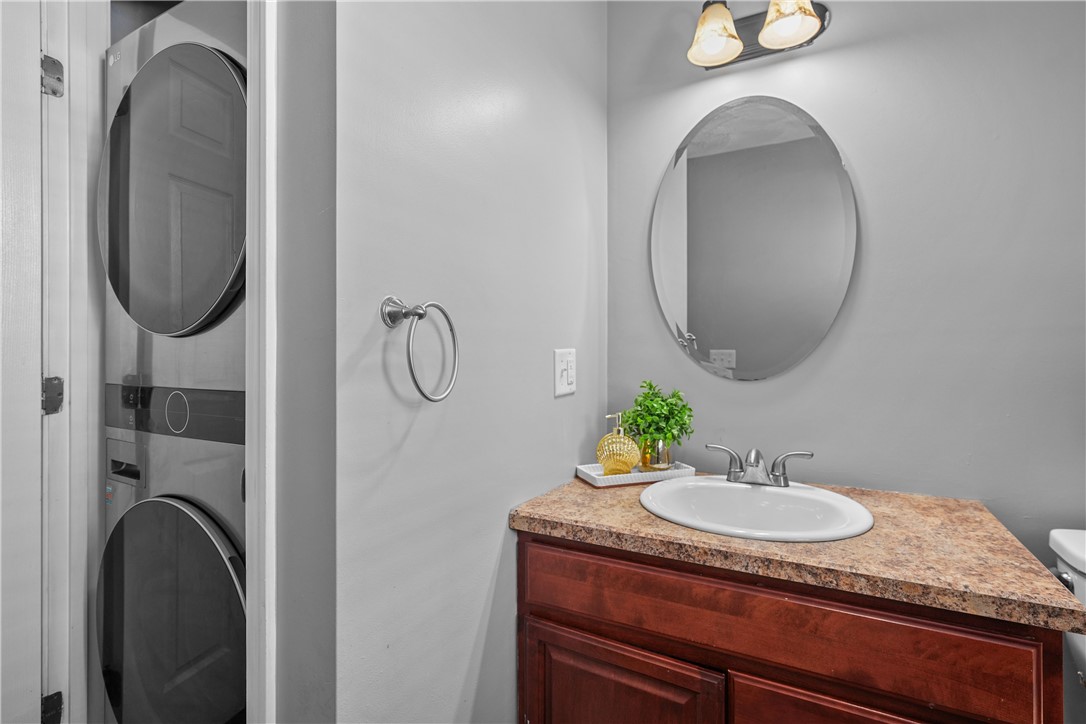 98 Oakland Avenue Providence, RI 02908 - Photo 39 of 49