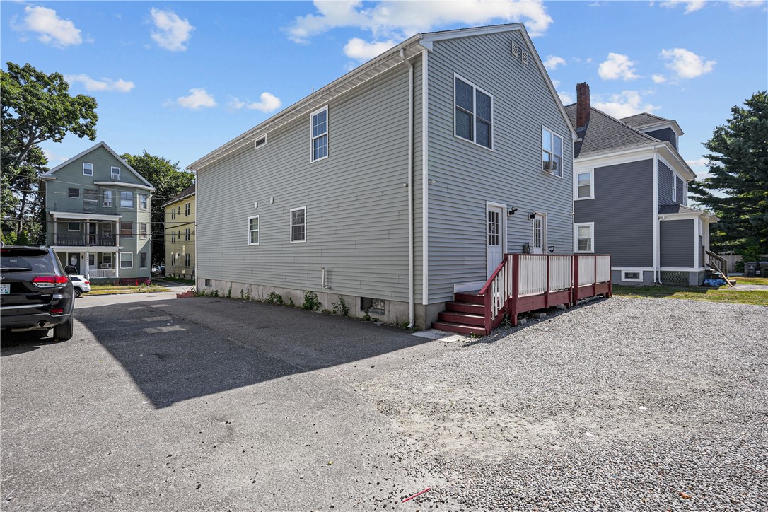 98 Oakland Avenue Providence, RI 02908 - Photo 47 of 49