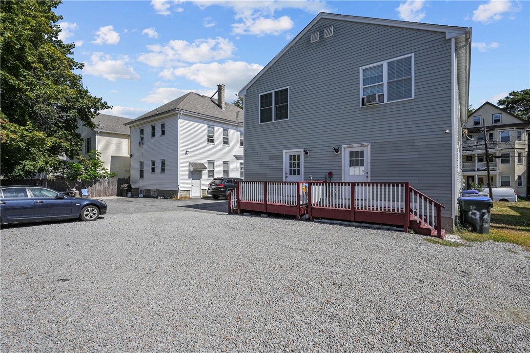 98 Oakland Avenue Providence, RI 02908 - Photo 48 of 49