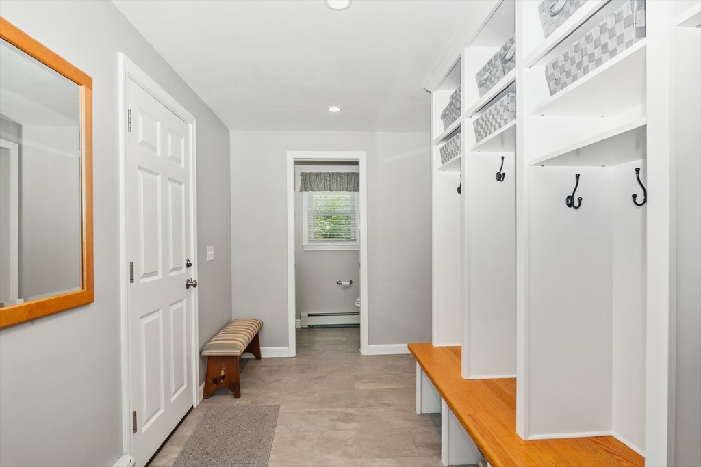 6 Wight Farm Road Natick, MA 01760 - Photo 14 of 37