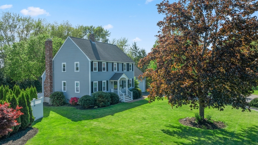 6 Wight Farm Road Natick, MA 01760 - Photo 35 of 37 a view of a yard in front of house