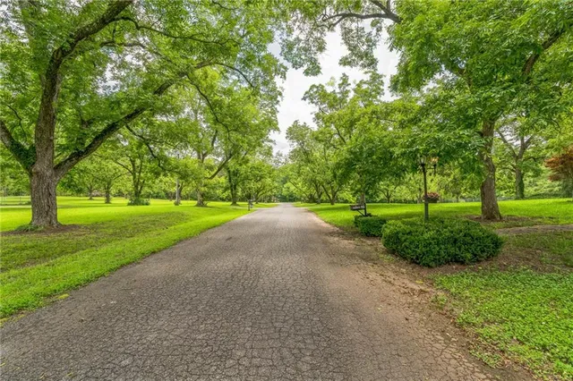 $599,900 | 113 Heatherwood Lane, Barnesville, GA 30204