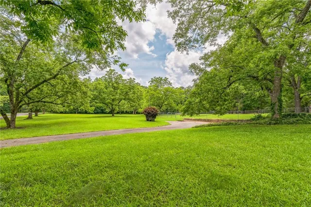 $599,900 | 113 Heatherwood Lane, Barnesville, GA 30204