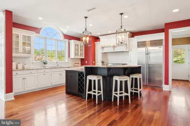 $2,250,000 | 2 Autumn Meadow Lane, Malvern, PA 19355