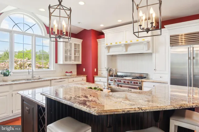 $2,250,000 | 2 Autumn Meadow Lane, Malvern, PA 19355