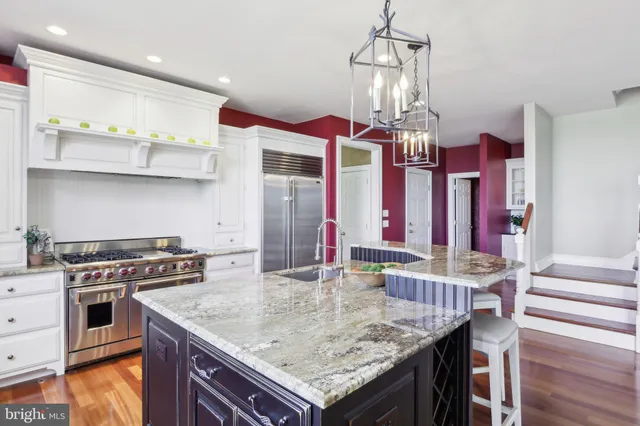 $2,250,000 | 2 Autumn Meadow Lane, Malvern, PA 19355