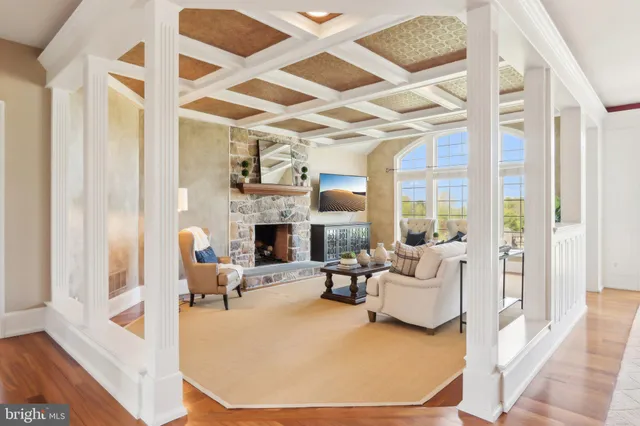 $2,250,000 | 2 Autumn Meadow Lane, Malvern, PA 19355