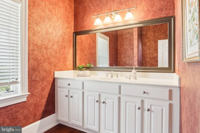 $2,250,000 | 2 Autumn Meadow Lane, Malvern, PA 19355