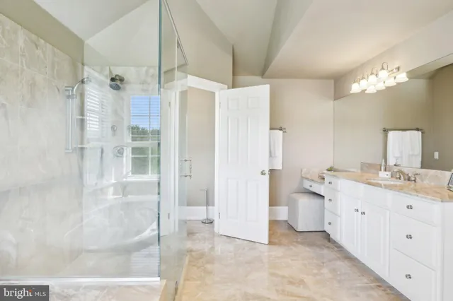 $2,250,000 | 2 Autumn Meadow Lane, Malvern, PA 19355