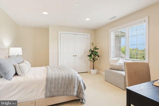 a view of a golf course with green space