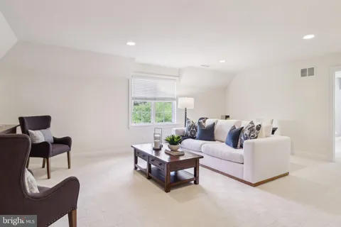 $2,250,000 | 2 Autumn Meadow Lane, Malvern, PA 19355