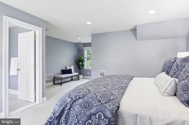 $2,250,000 | 2 Autumn Meadow Lane, Malvern, PA 19355