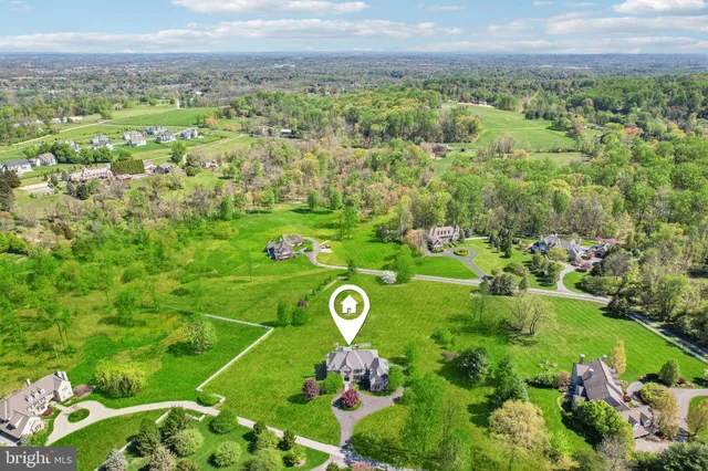 $2,250,000 | 2 Autumn Meadow Lane, Malvern, PA 19355